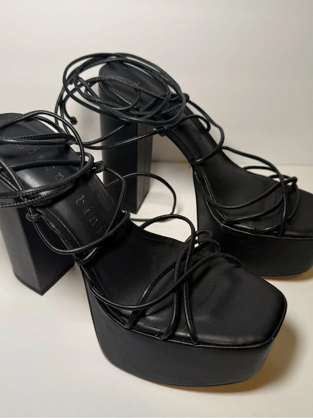Gianni Bini Rixey Platform Sandals Size 7 Black Y2K Grunge Chunky Block Heel